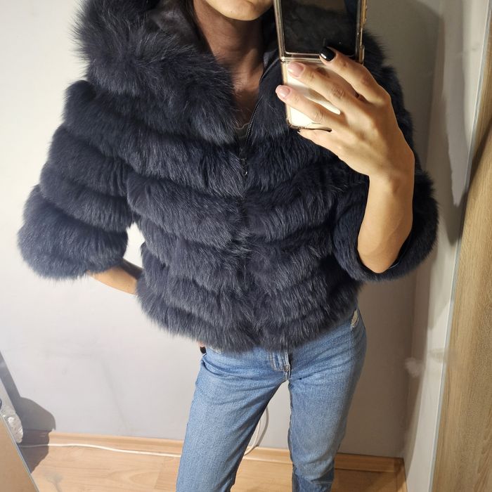 Дамско палто от естествен косъм с качулка