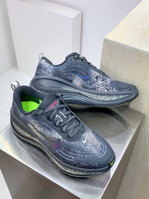 Нови мъжки маратонки Nike Vomero plus Anthracite/Oatmeal/Volt/Black