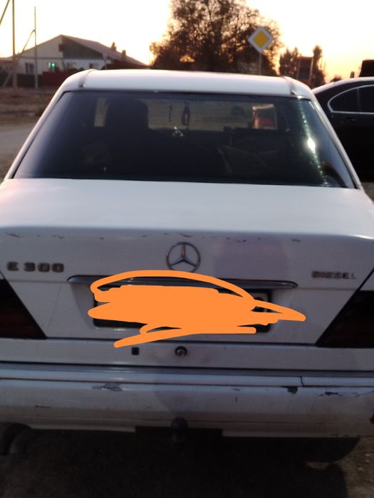 Продам Мерседес 124