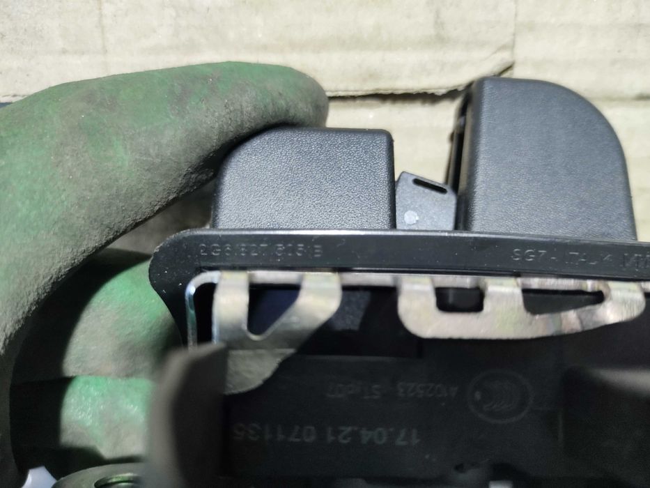 Брава Задна Врата Багажник VW ID.3 E11 pro