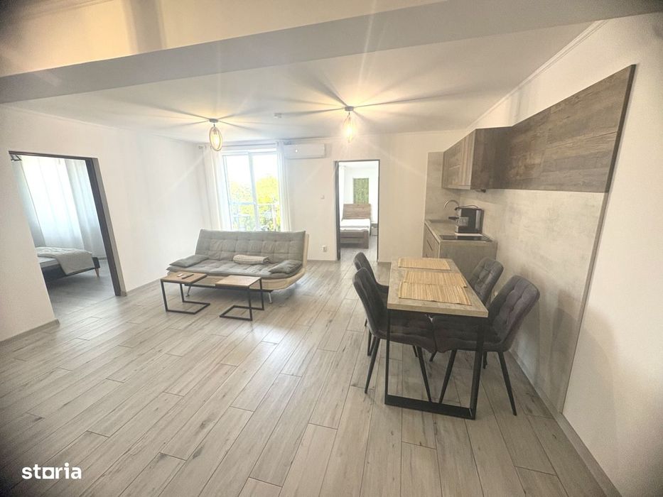Apartament la casă, cu 4 camere