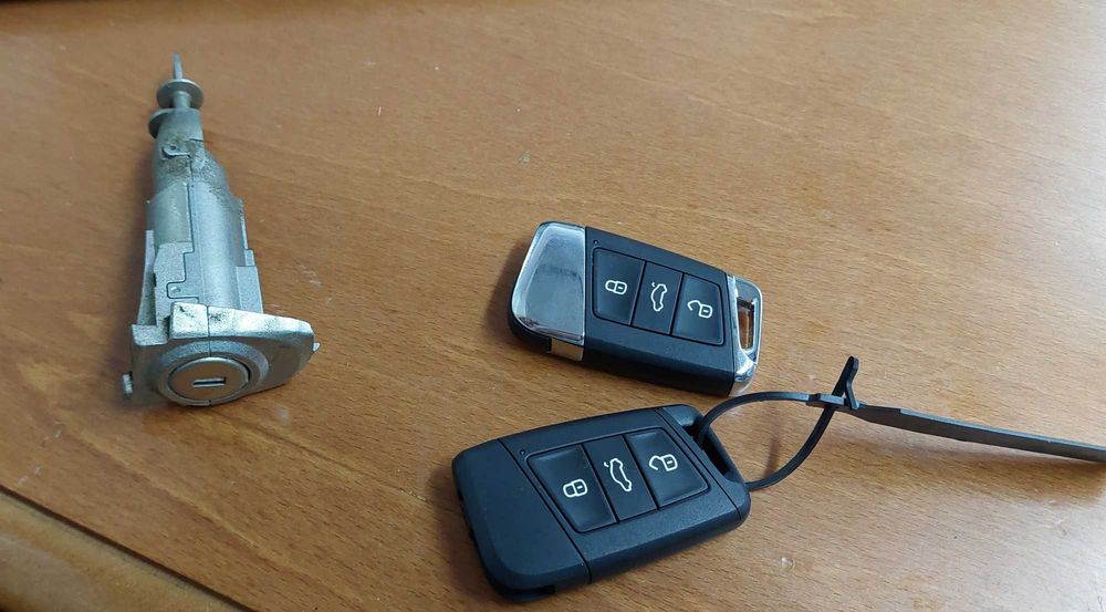 Cheie originala Skoda Superb keyless PROGRAMABILA 2 modele