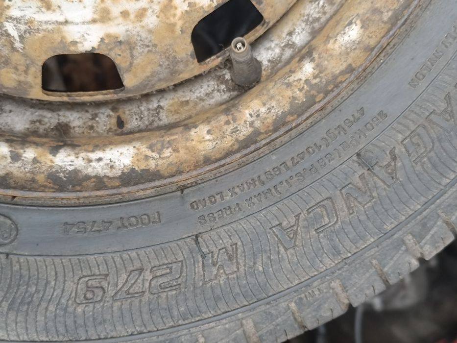 Колесо на Mazda 323