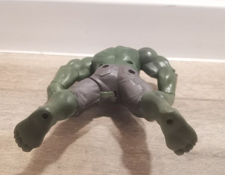 Figurină colecție Marvel Avengers Incredibile Hulk de la Hasbro 15 cm