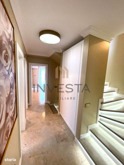 Casa moderna cu priveliste asupra orasului, terasa cu jacuzzi, Iris