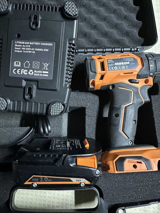 Masina de insurubat si gaurit cu percutie AEG BSB 18G4