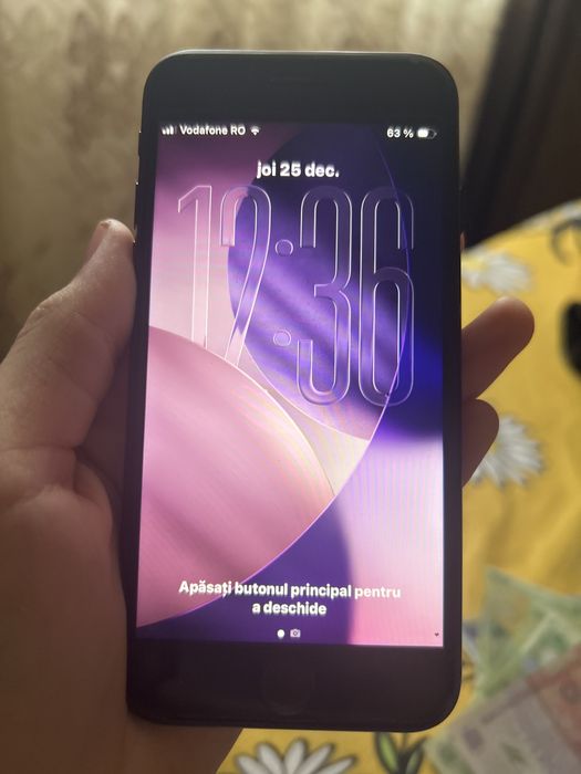 iPhone SE 3 (2022) A15 Bionic deblocat iCloud si SIM