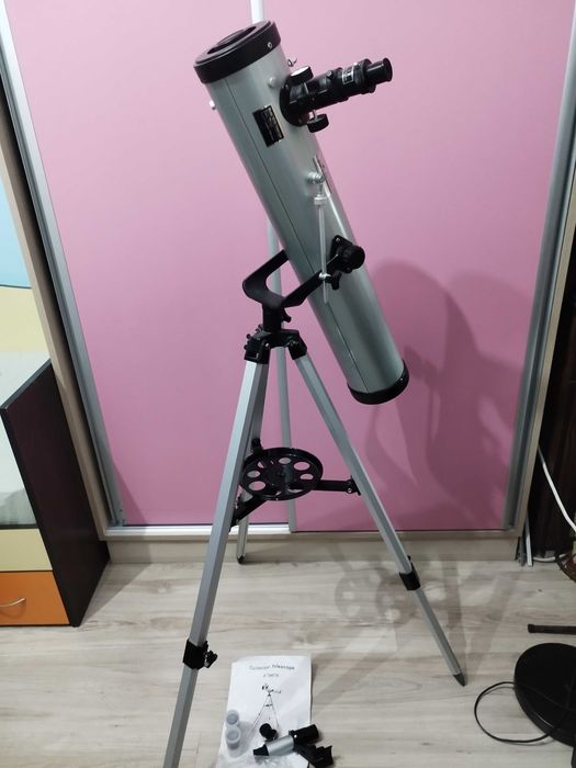 Продавам нов Астрономически Телескоп F70076 - Любителска серия