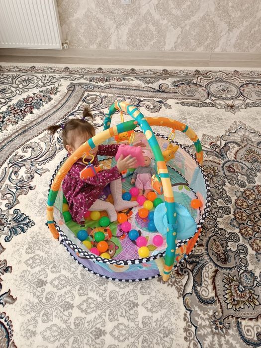 kichkintoylar uchun koptokli manej