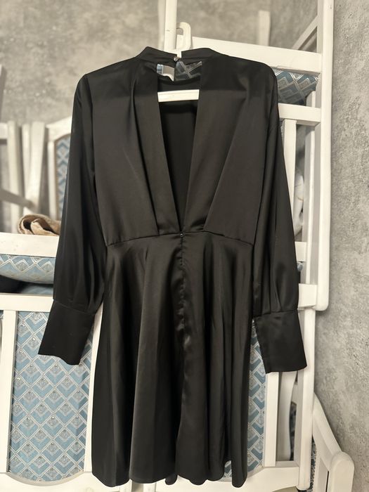 Черный короткая платье