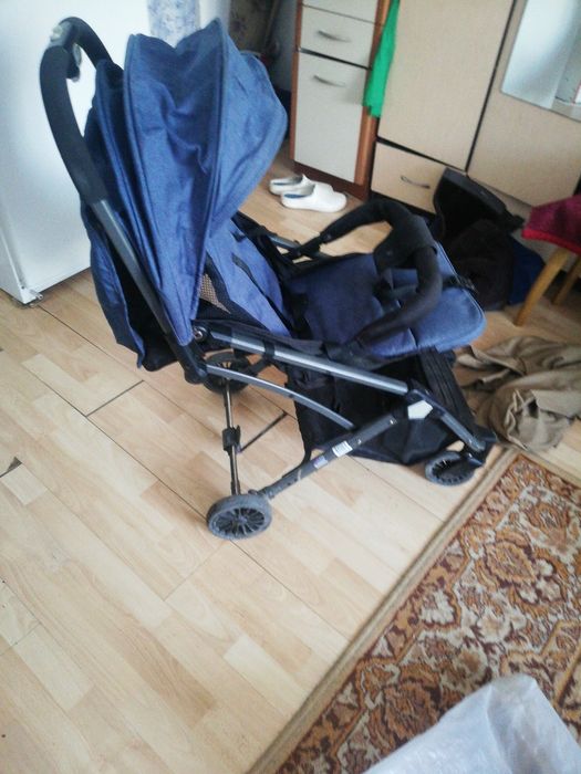 Продаю детскую коляску