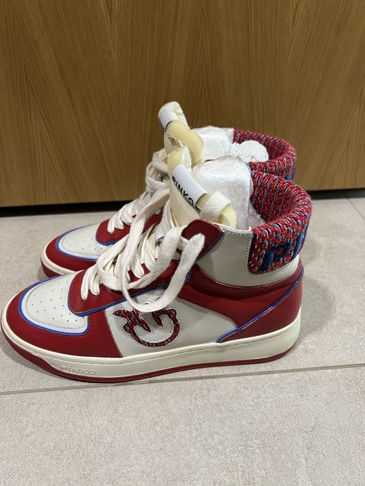 Маратонки Pinko.