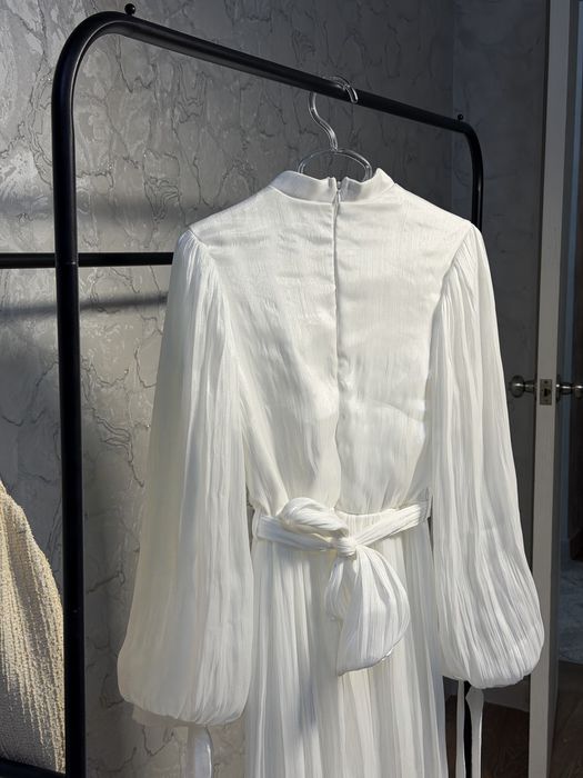 Вечернее платье. Размер 42.