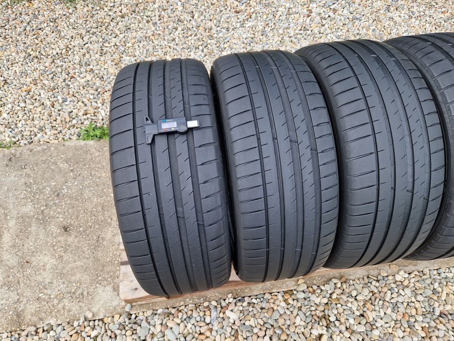 4anvelope vara 235 45 18 Michelin 2021