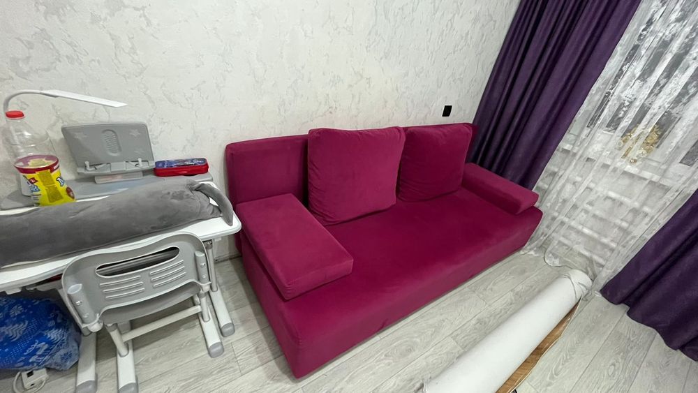 Диван  раздвижной !