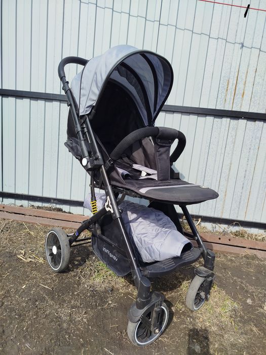 Коляска прогулочная