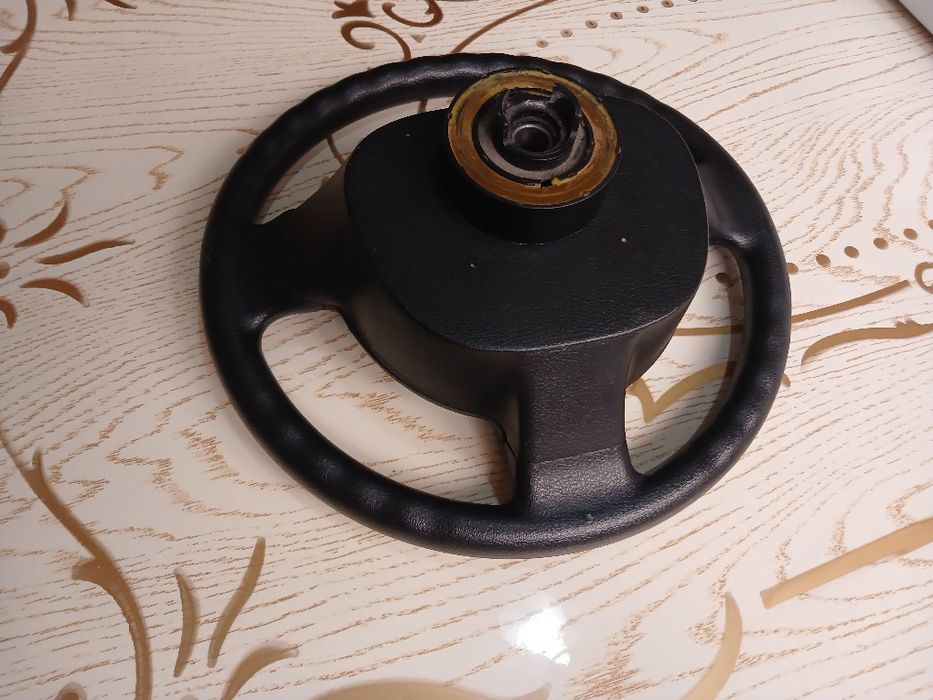 Руль ласетти янги ҳолатда срочна