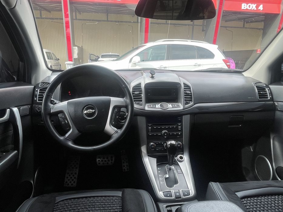 Captiva 3 sotiladi rangi qora kraskasi tozza