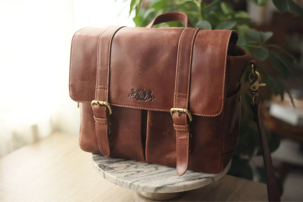 Geanta foto pentru fotografi din piele maro coniac luxoasa