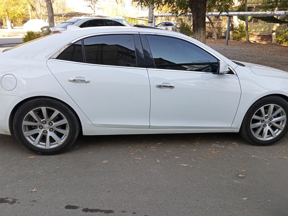 Автомобиль легковой малибу 3состояния хорошее