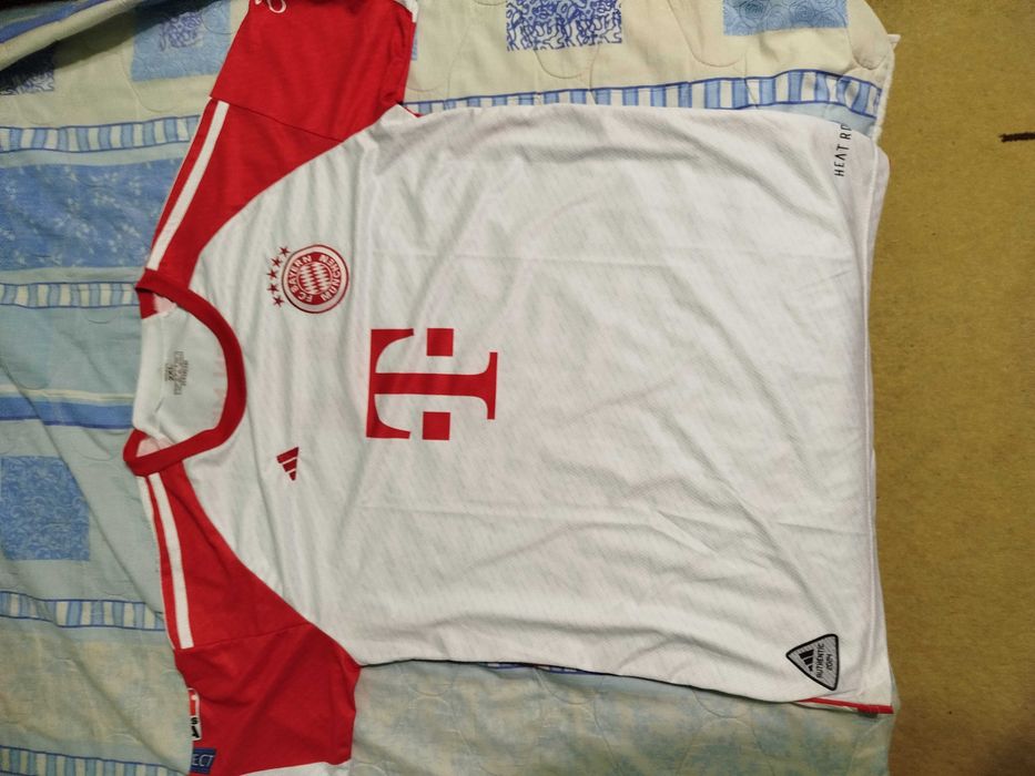 Тениска FC BAYERN Munchen - втора употреба