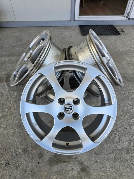 O.Z S.p.A Оригинални алуминиеви джанти 4х108 /17"