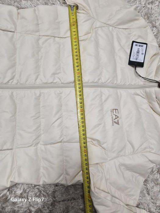 Vind Geaca Armâni primăvara