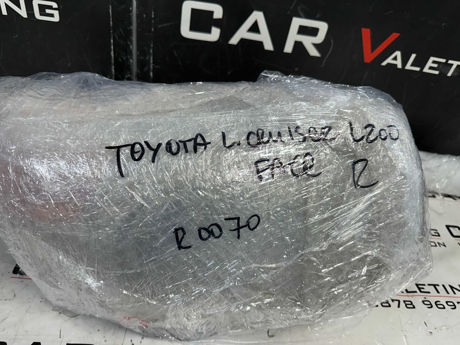 Фар фарове десен Toyota Land Cruiser L200 J200 Facelift far farove Тойота Ленд Крузер 200