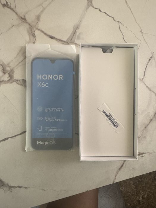 Продам HonorX6 c