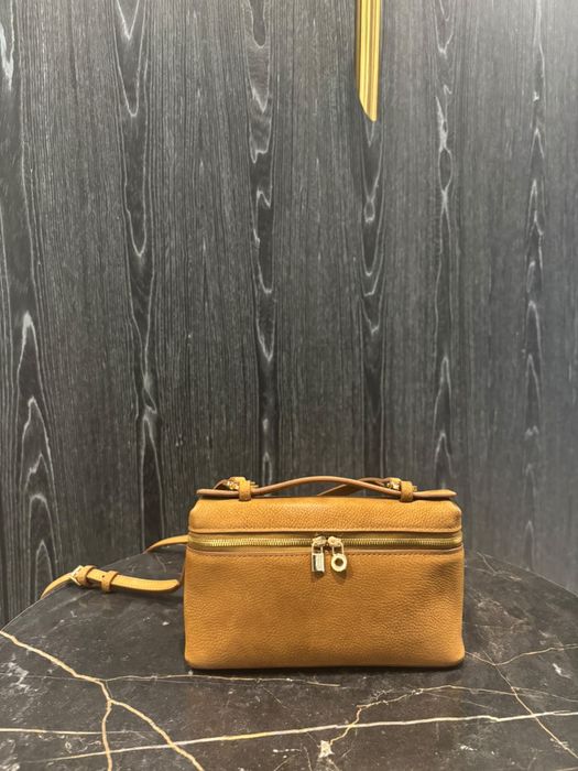 Женская сумка Loro piana 19 см