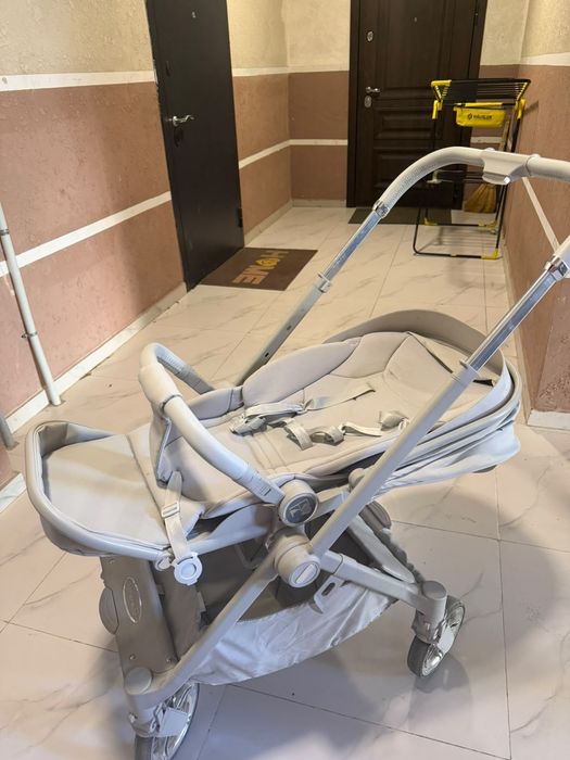 Продам коляска 2в 1 люлка есть