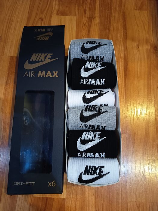 Șosete lungi Nike bărbat diferite modele