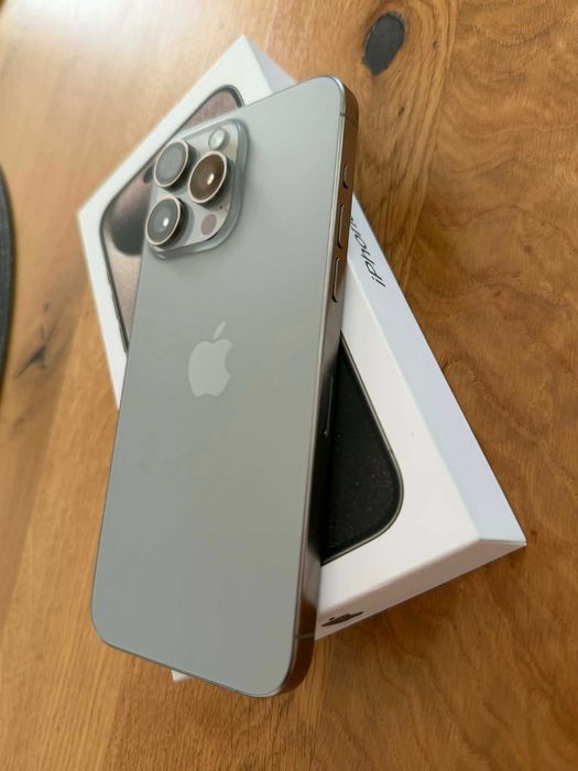 Iphone 15 PRO MAX - Като Нов