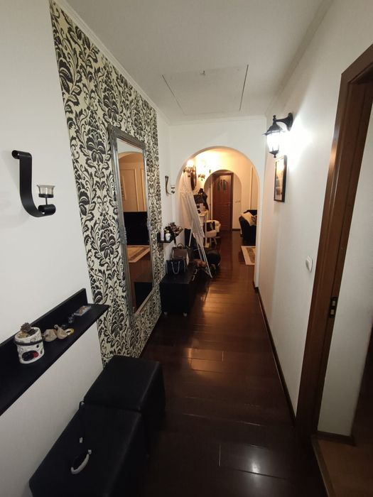 Apartament de vânzare.