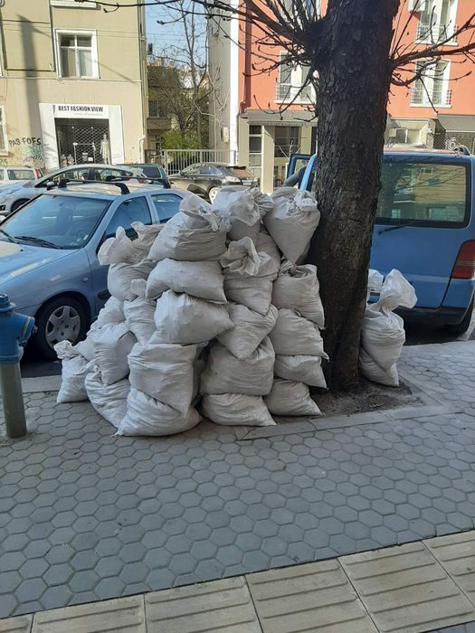 Извозване стари мебели, почистване на апартаменти ,Хамали и транспорт.