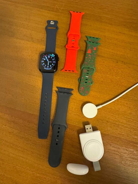 Apple Watch SE 2024, garantie 1 an, folosit foarte putin