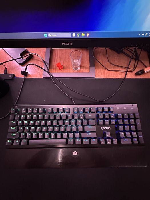 Vand tastatura mecanica