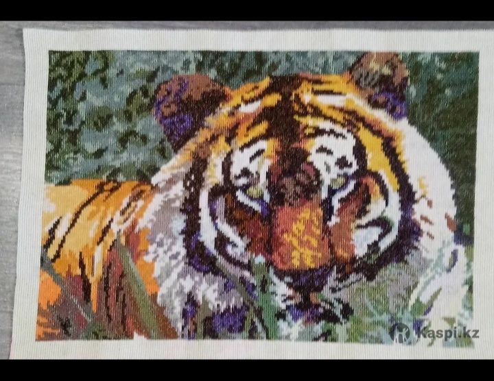 Продаю вышивки крестиком