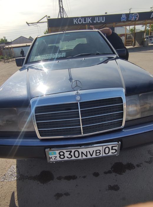 Mercedes-Benz w124 e230