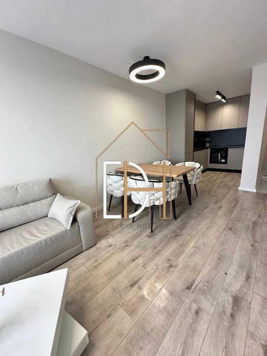 Продава се Тристаен апартамент в Пловдив, Съдийски - 125 кв.м за 1504 €/кв.м - Снимка #1