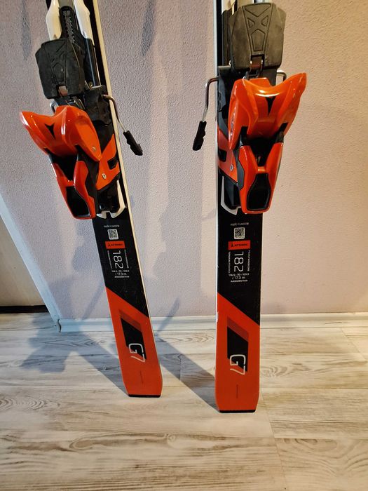 Ски Atomic Redster G7, 182 см и щеки 130 см.