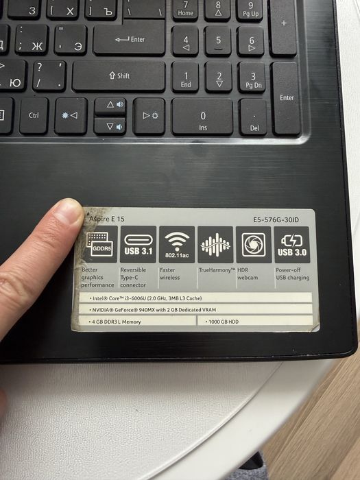 Ноутбук Acer Aspire E15 (E5-576G-30JD)