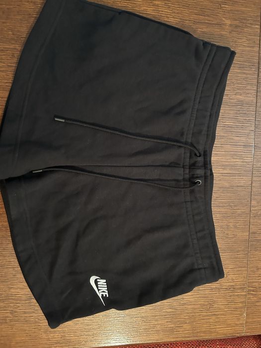 Дамски къси гащи Nike