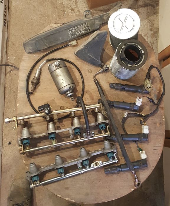 Части за CBR 1000 RR 2004-07