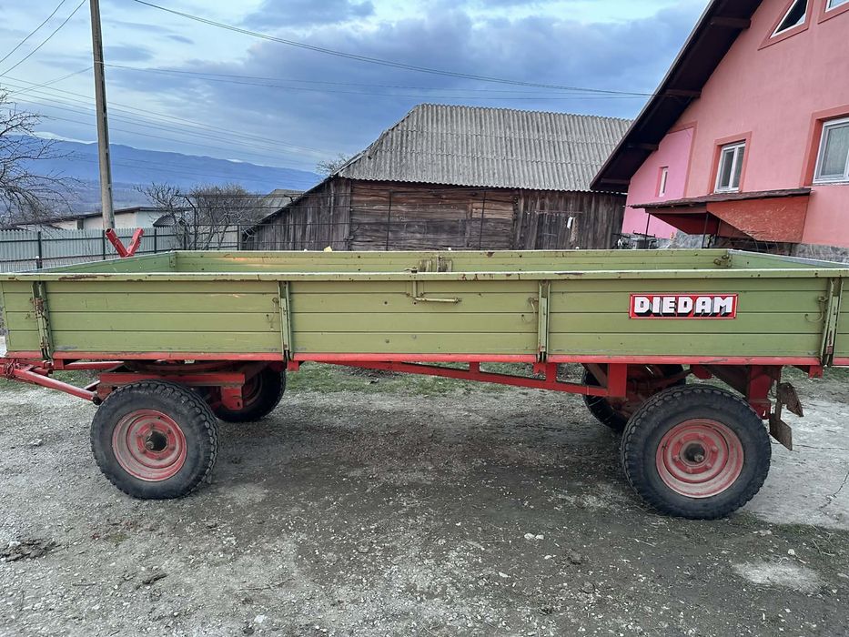 Vând Remorca Agricolă
