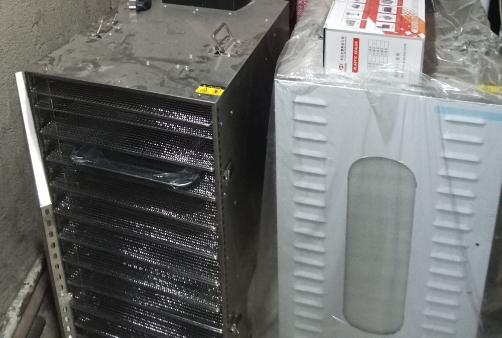 Слайсер. Вакуумный упаковщик. Дегидратор.