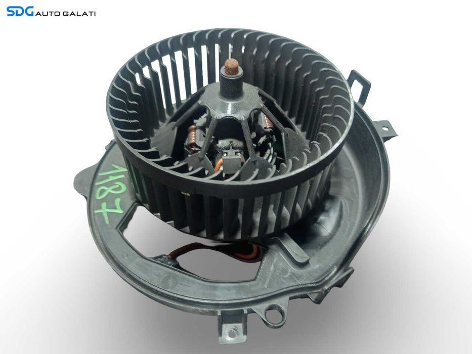Motoras Ventilator Aeroterma Habitaclu Skoda Octavia 3 2013 - 2020 Cod 5Q2819021B [A0802]