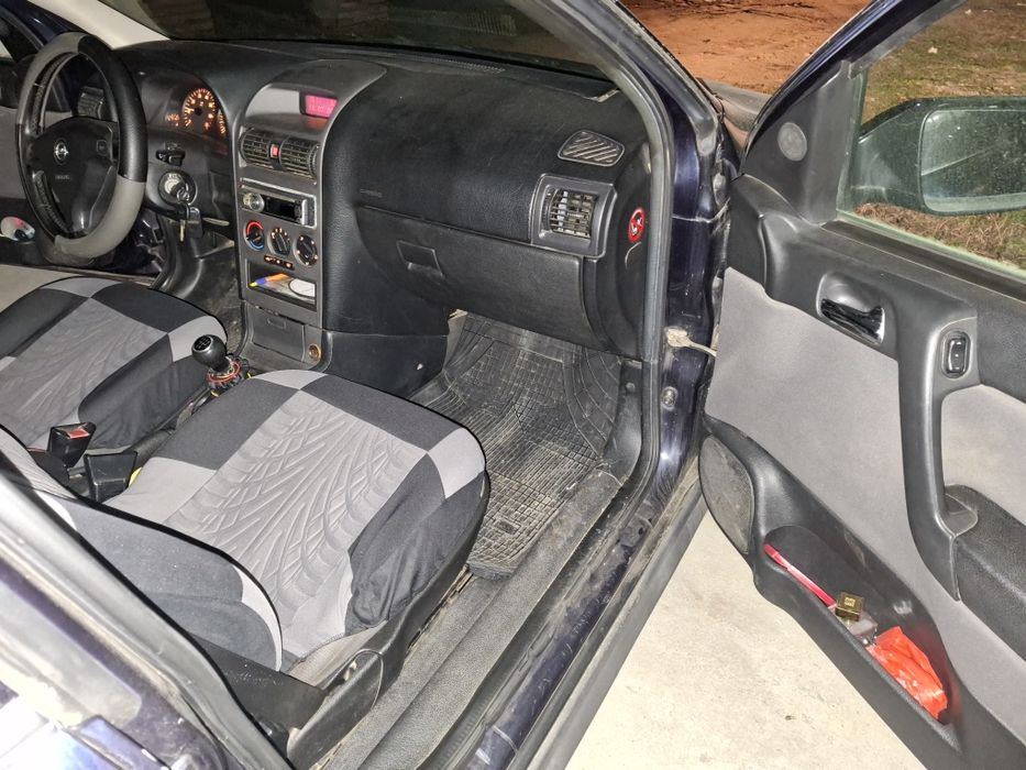 Vând Opel astra g