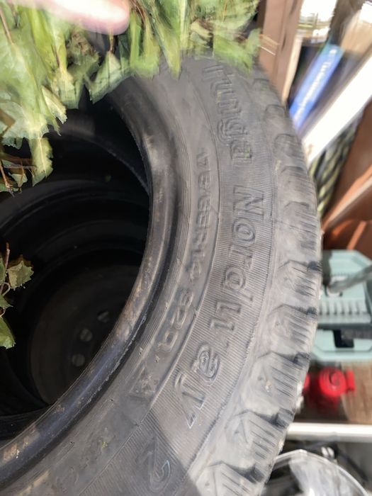 Продам зимний колесо