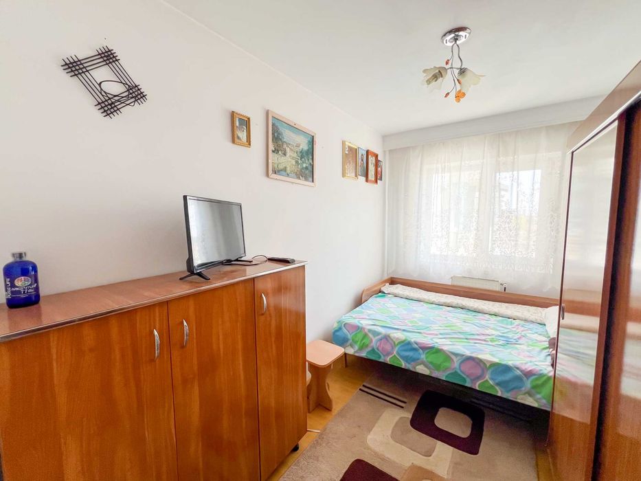 Apartament 3 camere, semidecomandat| Mobilat & utilat | PF|